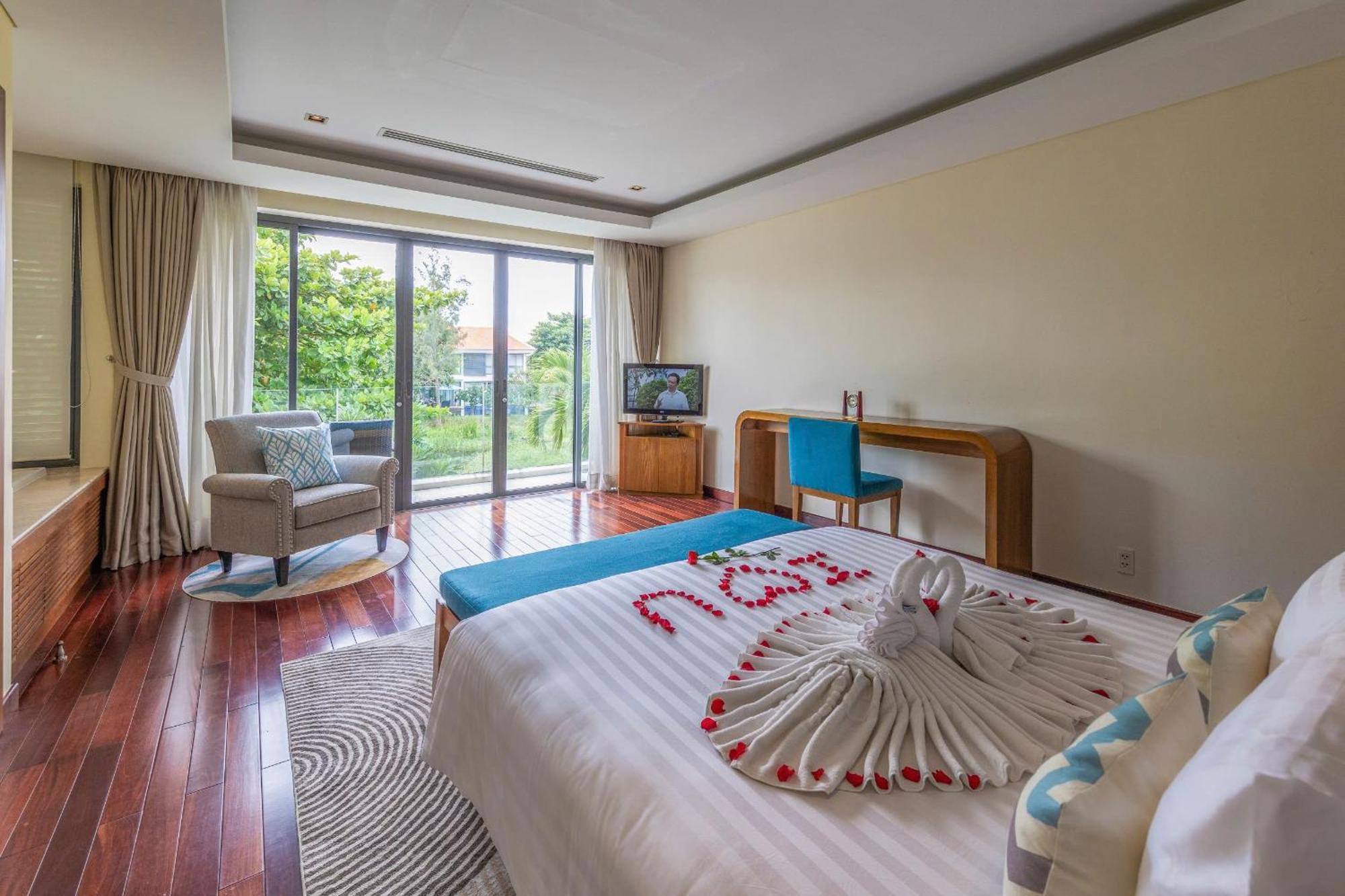 Ocean Villas Danang 4Br Private Pool - Idcwh Exterior photo